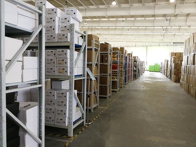 小倉庫托管 短期電商倉儲(chǔ)租賃外包物流與裝卸服務(wù)一體化解決方案